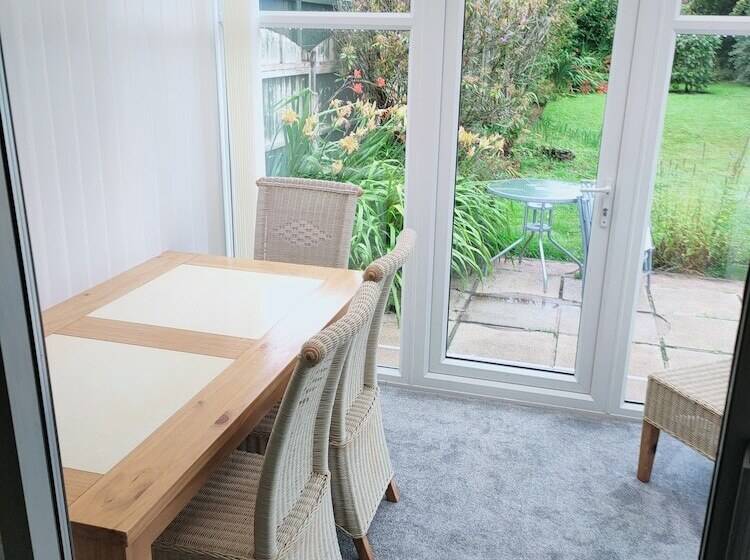 住所  Charming 2 Bed House In Fleetwood, England