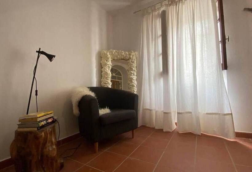 דירת נופש Charming 5 Bed House In Granja