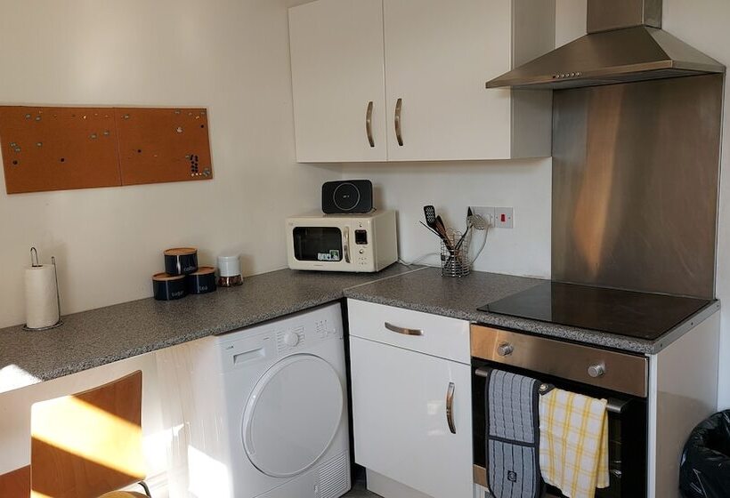 住所  Victoria Heights   Beautiful 3 Bed In Gillingham K