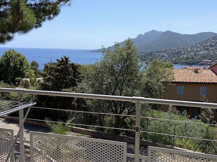 אתר נופש Village Vacances Lou Castelet