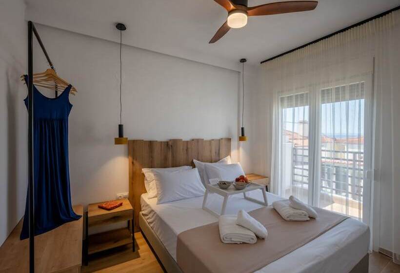Aiora Suites