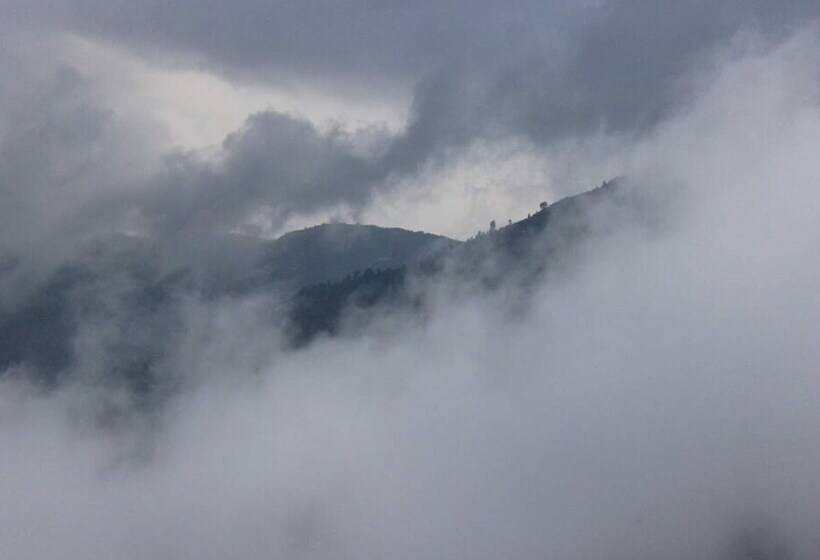 فندق Camp Awara Dhanaulti