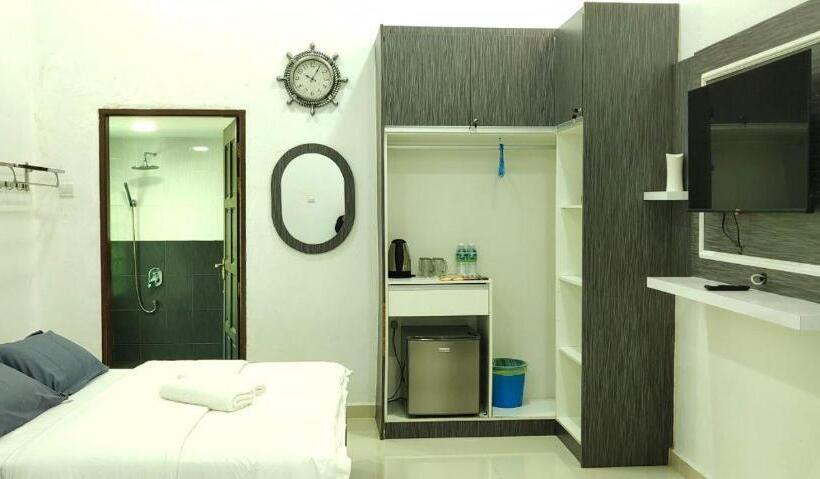 هتل Captain S Cabin Resort   Naval Heritage