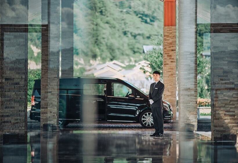ホテル Crowne Plaza Shennongjia By Ihg