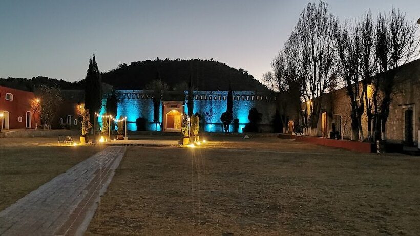 فندق Hacienda Santiago Texmelucan