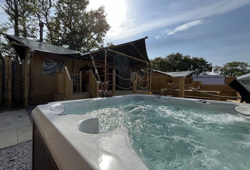 ホテル Lion King Safari Tent