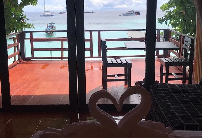 هتل Lipe Garden Beach Resort