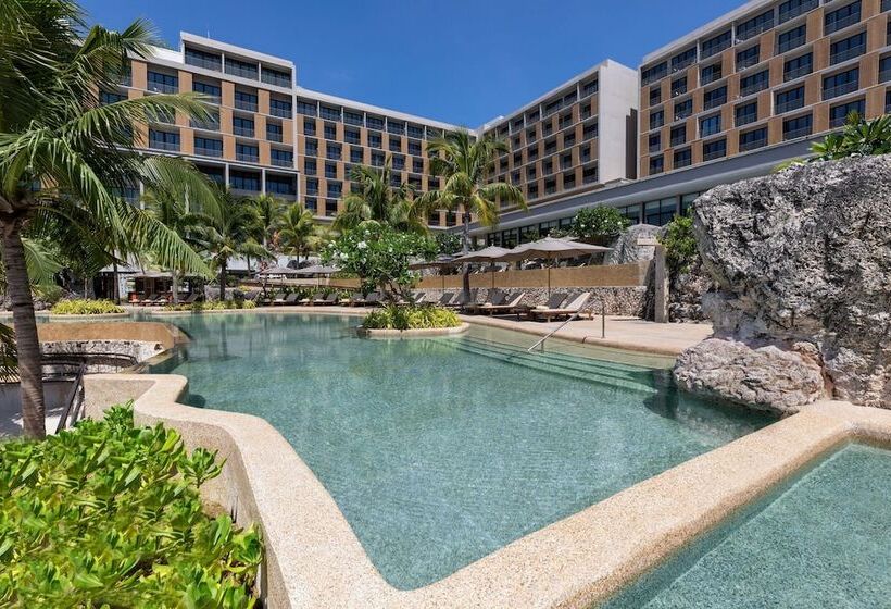 בית מלון כפרי Sheraton Cebu Mactan Resort