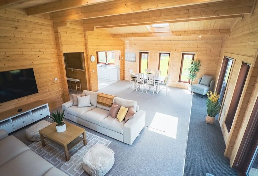 فندق Sundance Lodge