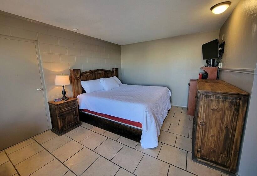 فندق على الطريق Five Star Inn