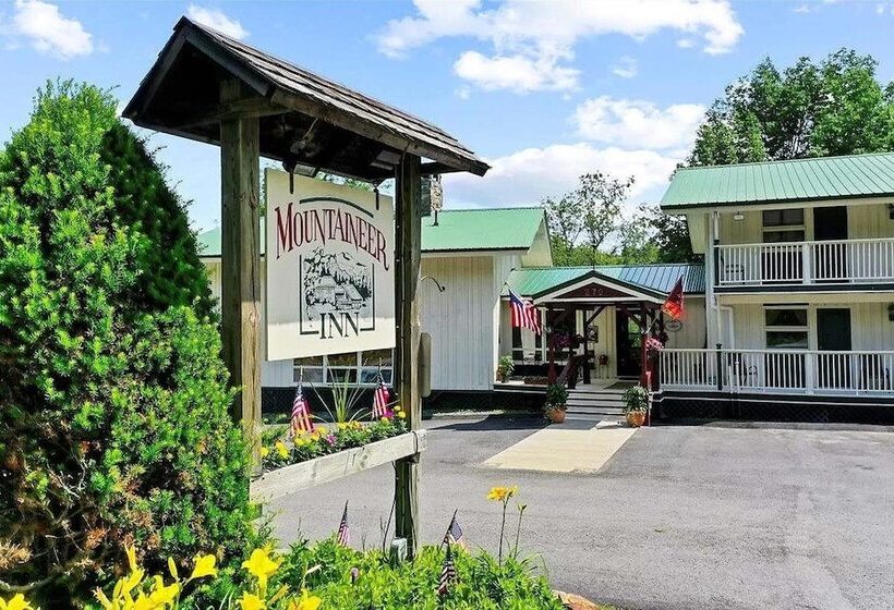 מוטל Mountaineer Inn