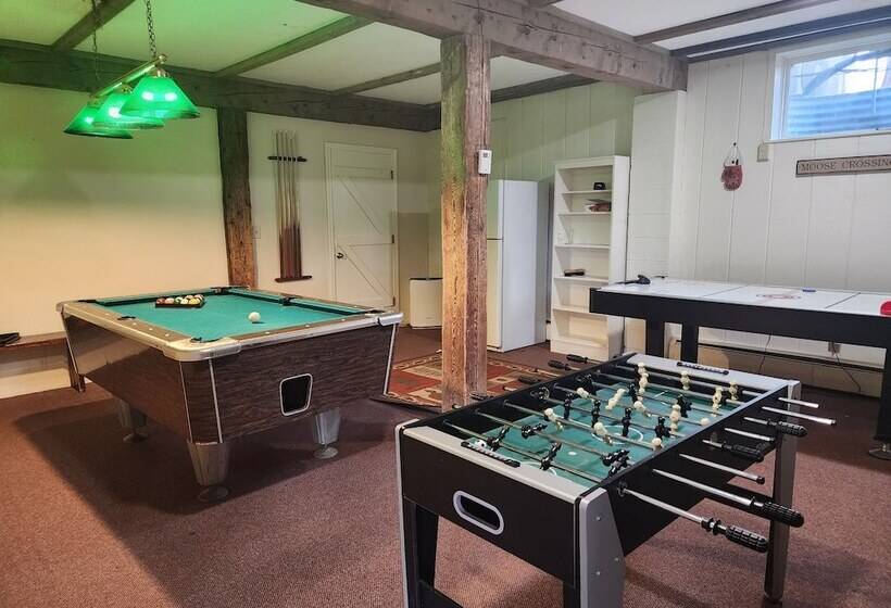 מוטל Mountaineer Inn
