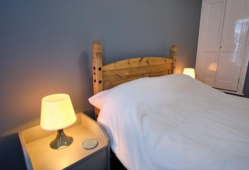 New 2bd Victorian Terraced House Loughborough