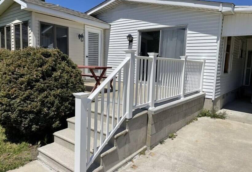 펜션 West End House
