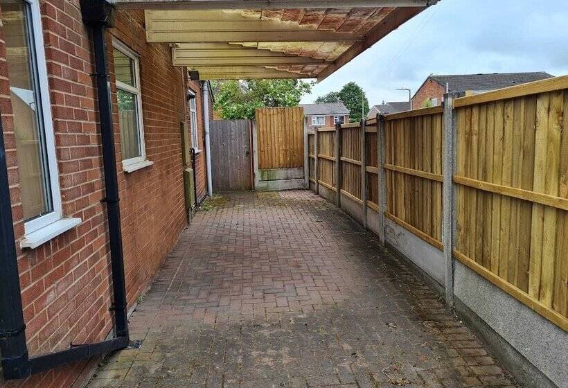 レジデンス Immaculate 3 Bed House With Free Parking In Bolton
