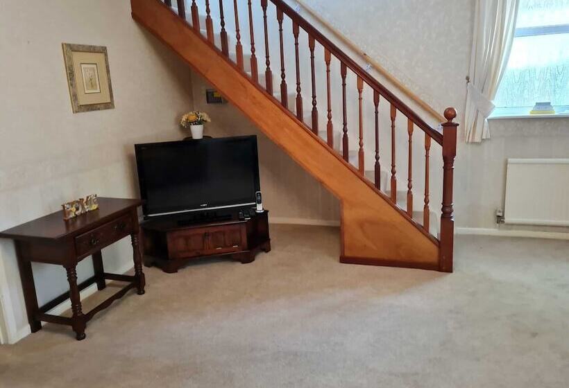 レジデンス Immaculate 3 Bed House With Free Parking In Bolton