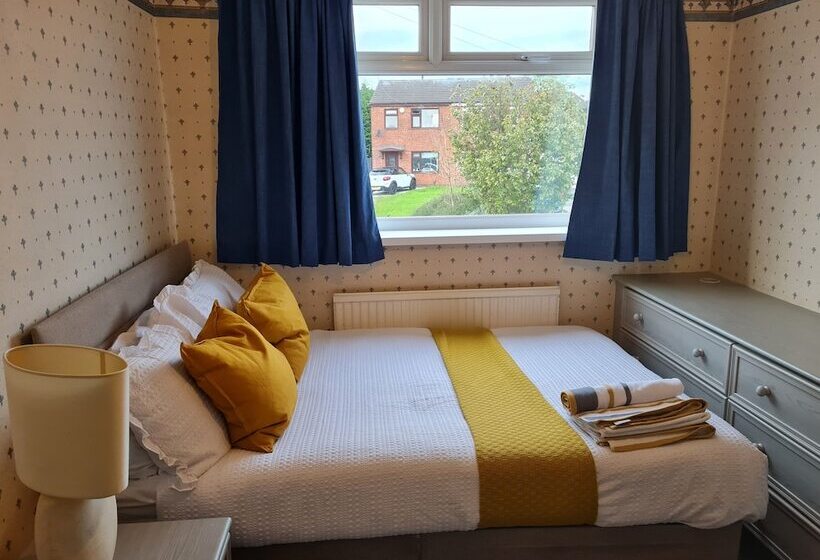 レジデンス Immaculate 3 Bed House With Free Parking In Bolton