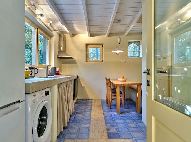 Aria Paros Residence