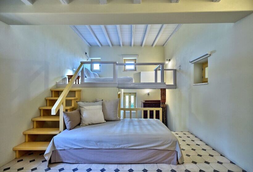 Aria Paros Residence