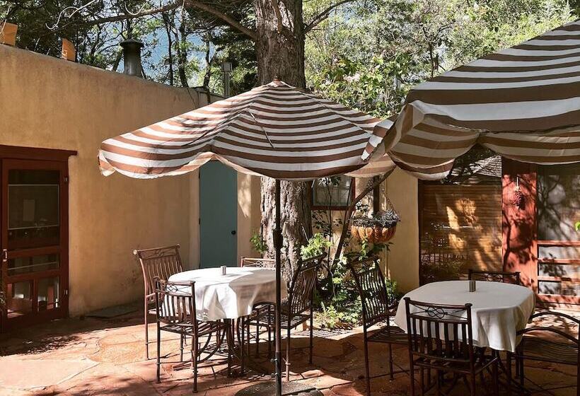 تختخواب و صبحانه Hacienda Del Sol