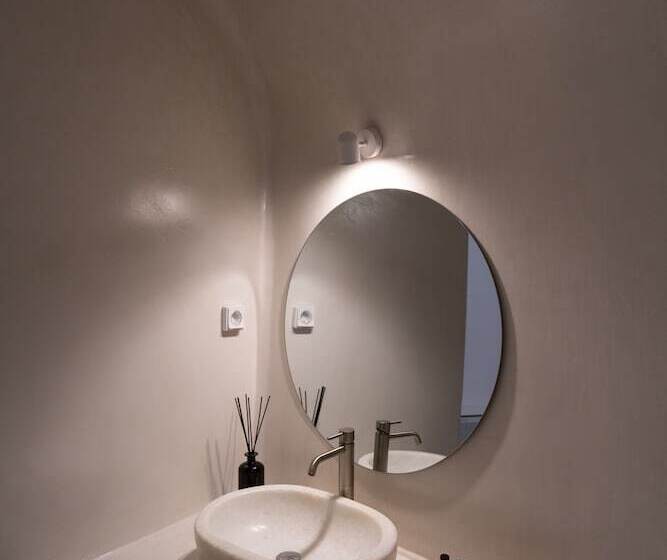 צימר Serendipity Cliffside Villa & Suites