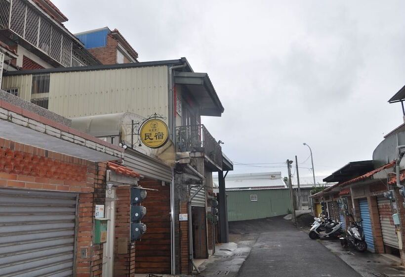 تختخواب و صبحانه Yingxia Kening