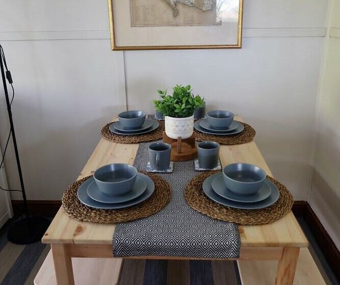 Cozy And Peaceful Cabin 15 Mins From Lyme Regis