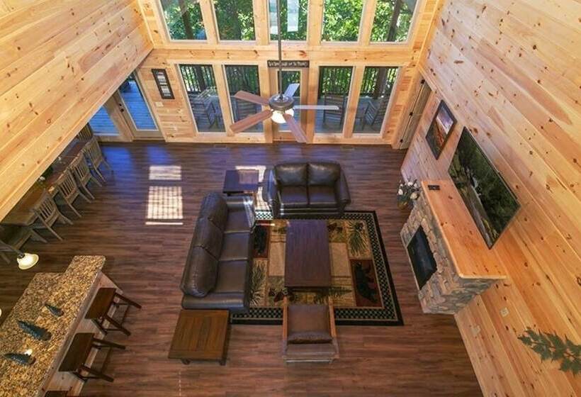 Donwell Manor   4 Bedrooms, 4 Baths, Sleeps 16 4 Cabin By Redawning