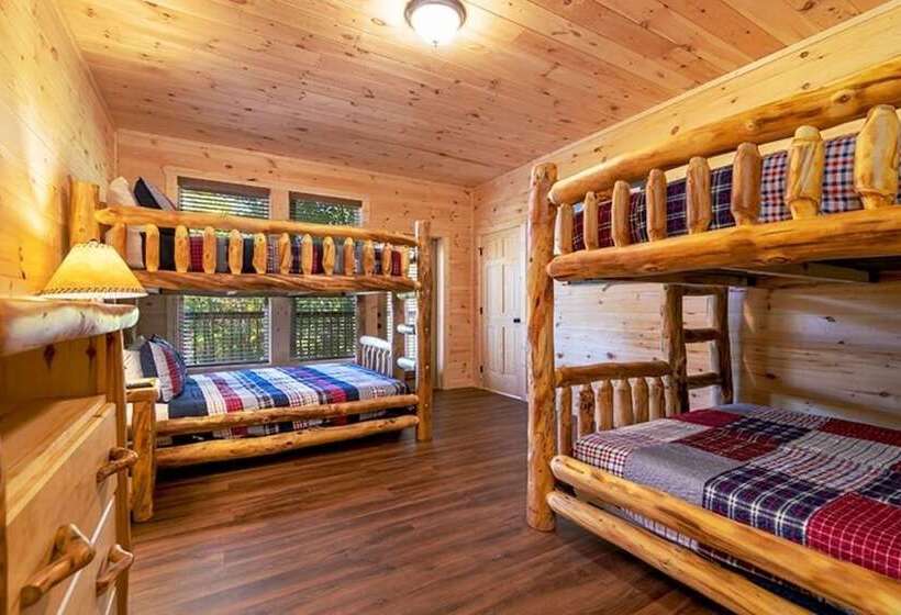 Donwell Manor   4 Bedrooms, 4 Baths, Sleeps 16 4 Cabin By Redawning