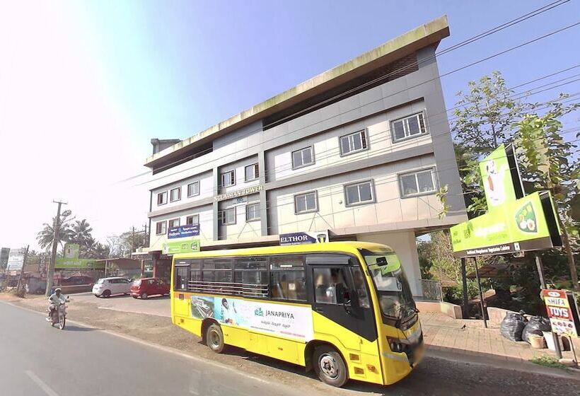 酒店 Keerthana Inn