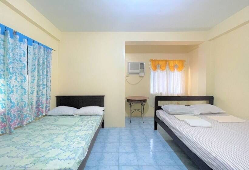 בית מלון כפרי Oyo 876 Escurel Inn Boracay