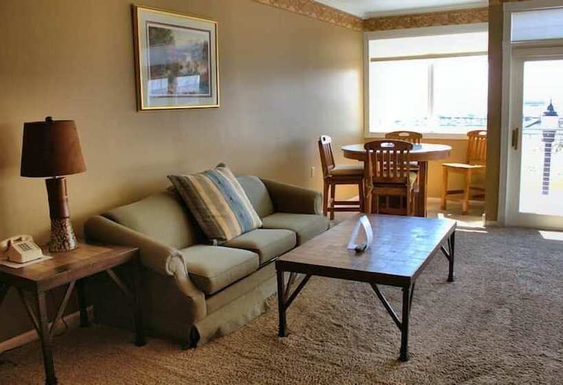 فندق Pier Plaza Lodging