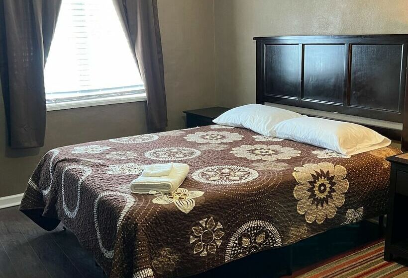 فندق The Travelers Inn