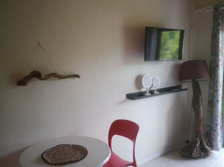 ペンション Achillion B&b