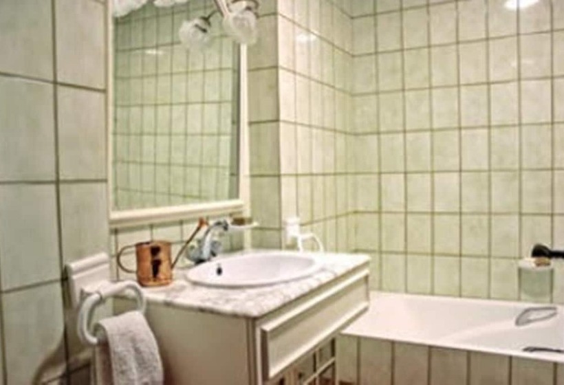 پانسیون Masia Mimosa