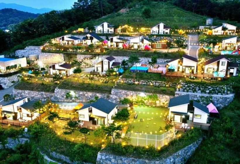 بنسيون Yangpyeong Palace Resort