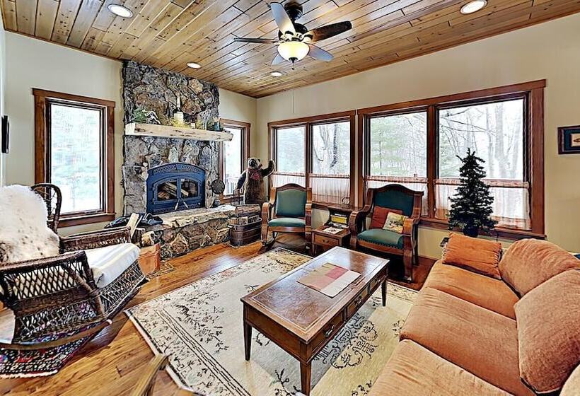 Ravensong Lodge