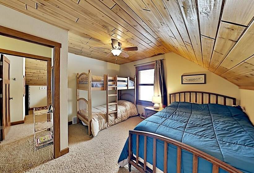 Ravensong Lodge