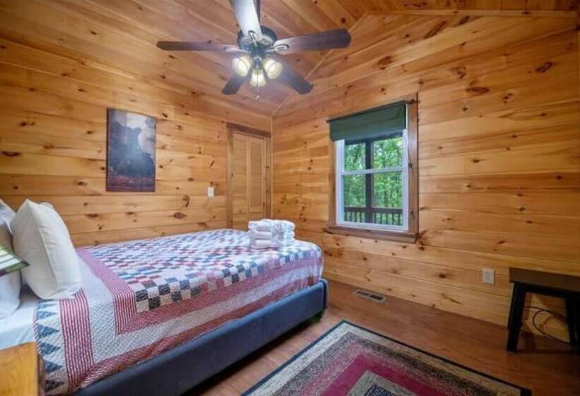 Ricks Retreat Charming Log Cabin Firepit Ping Pong Hot Tub Close To Blue Ridge