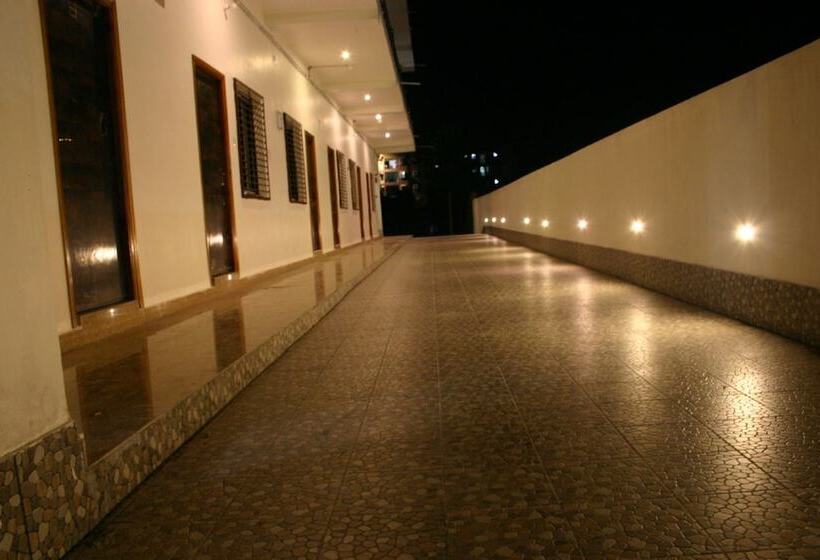 Utsav Grand By Shrigo Hotels
