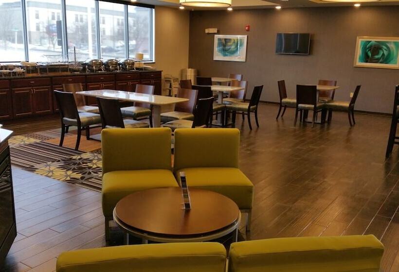فندق Best Western Plus Boardman Inn & Suites
