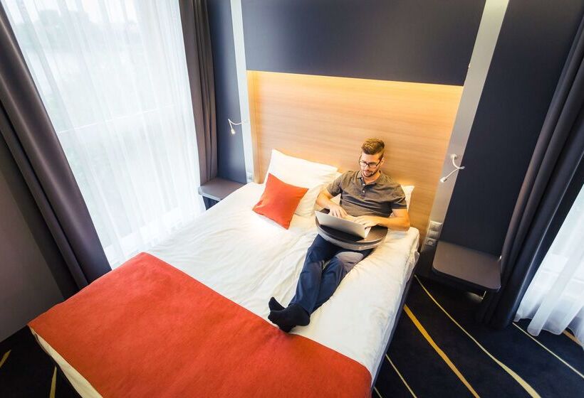 هتل Best Western Plus Lakeside
