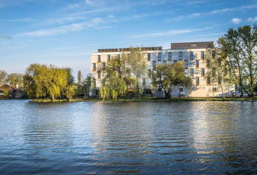 هتل Best Western Plus Lakeside