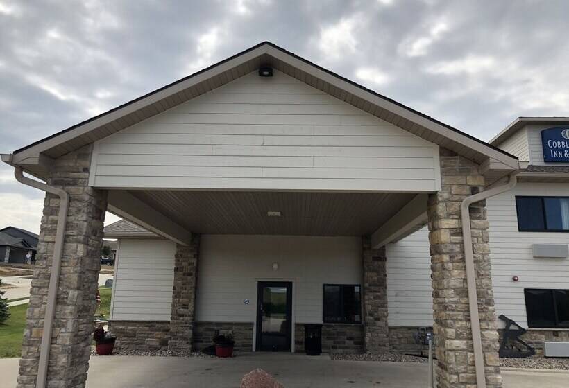 فندق Cobblestone Inn & Suites   Denison | Oak Ridge