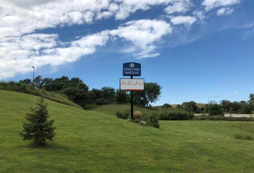 فندق Cobblestone Inn & Suites   Denison | Oak Ridge