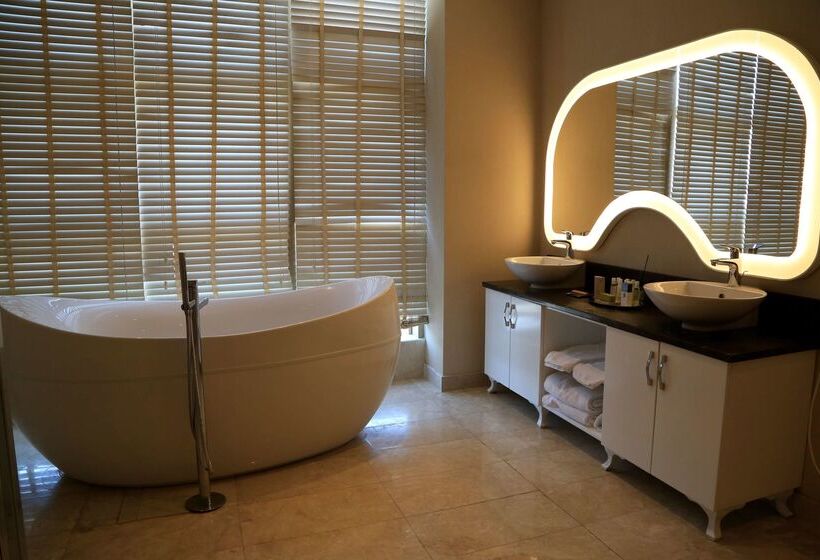 Doubletree By Hilton Hotel Istanbul   Tuzla