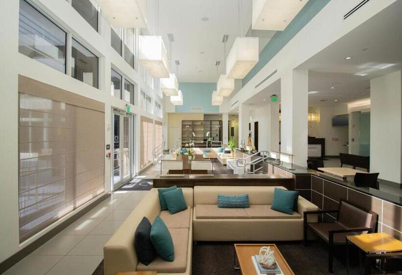هتل Element Miami Doral