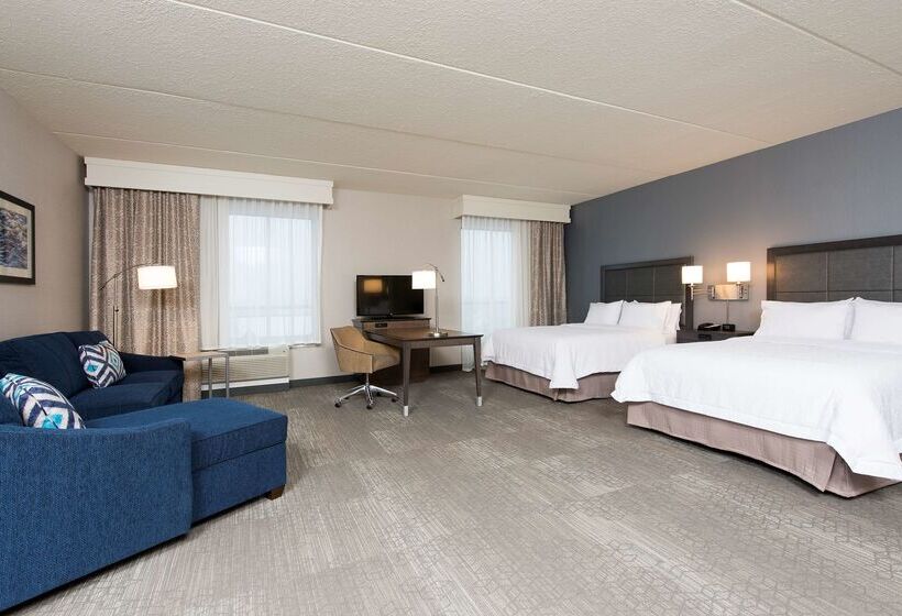 هتل Hampton Inn & Suites Grand Rapids Downtown