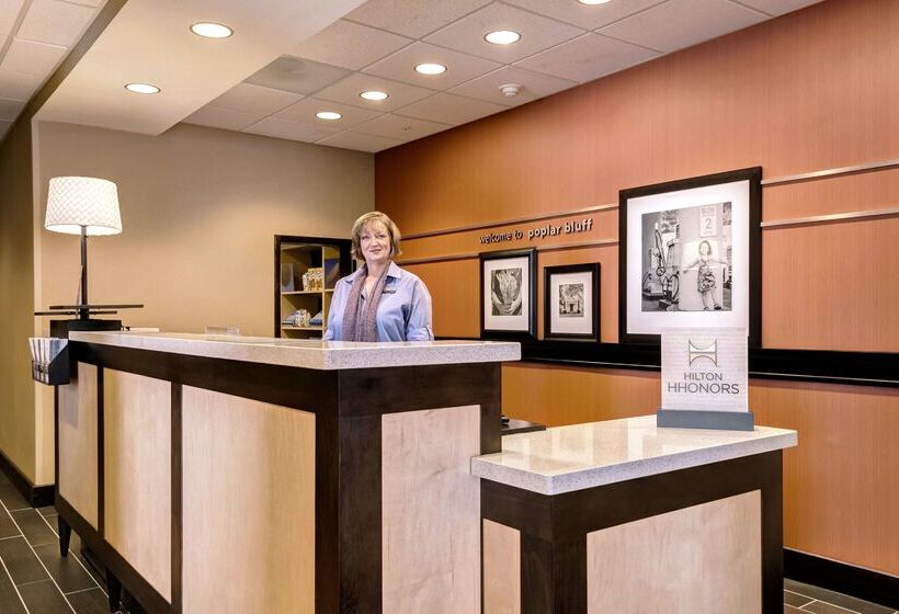 ホテル Hampton Inn Poplar Bluff