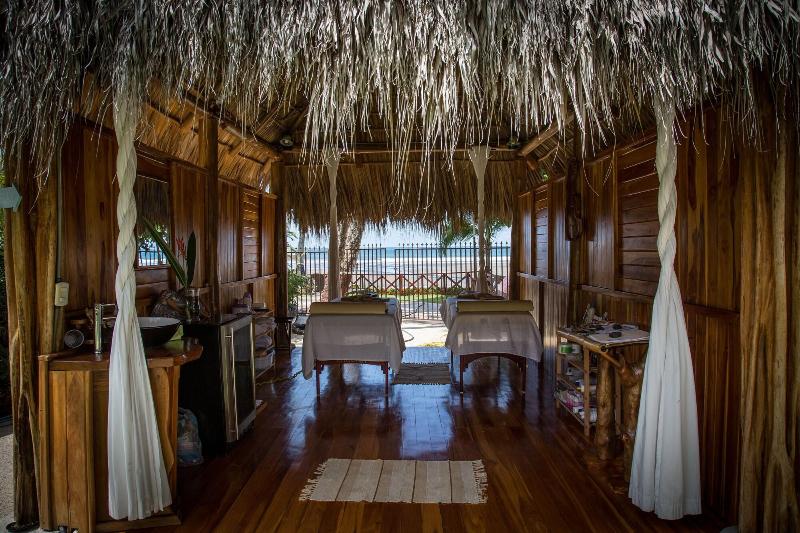 هتل Jaco Laguna Resort & Beach Club